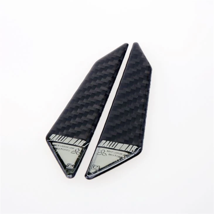 Mitsubishi Badge Fibra de Carbono