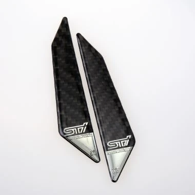 Emblema de porta STI