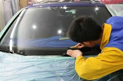 Dicas ETIE: Métodos para aplicação de envoltório de carro: Quais são as difer...