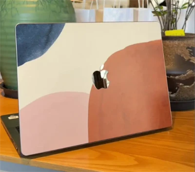Alterar a cor de um laptop normalmente se refere à alteração da aparência fís...