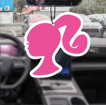 Aromaterapia com carros rosa de menina de cabelo comprido