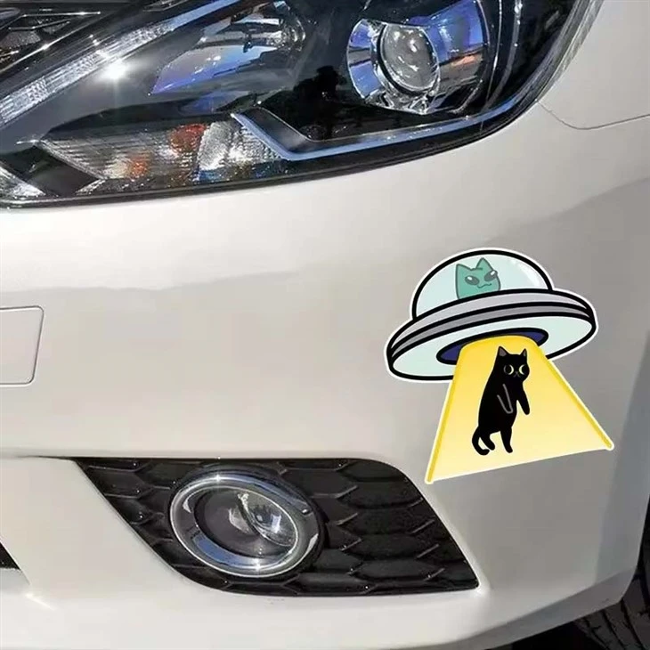 OVNI Pegue um decalque impermeável de vinil de gato